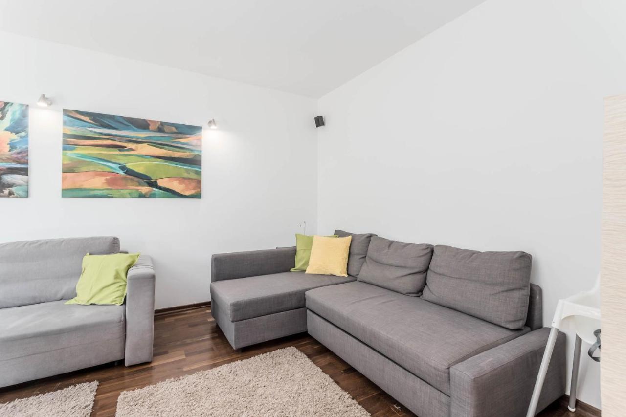 Chill Apartments Kabaty Family Варшава Екстериор снимка