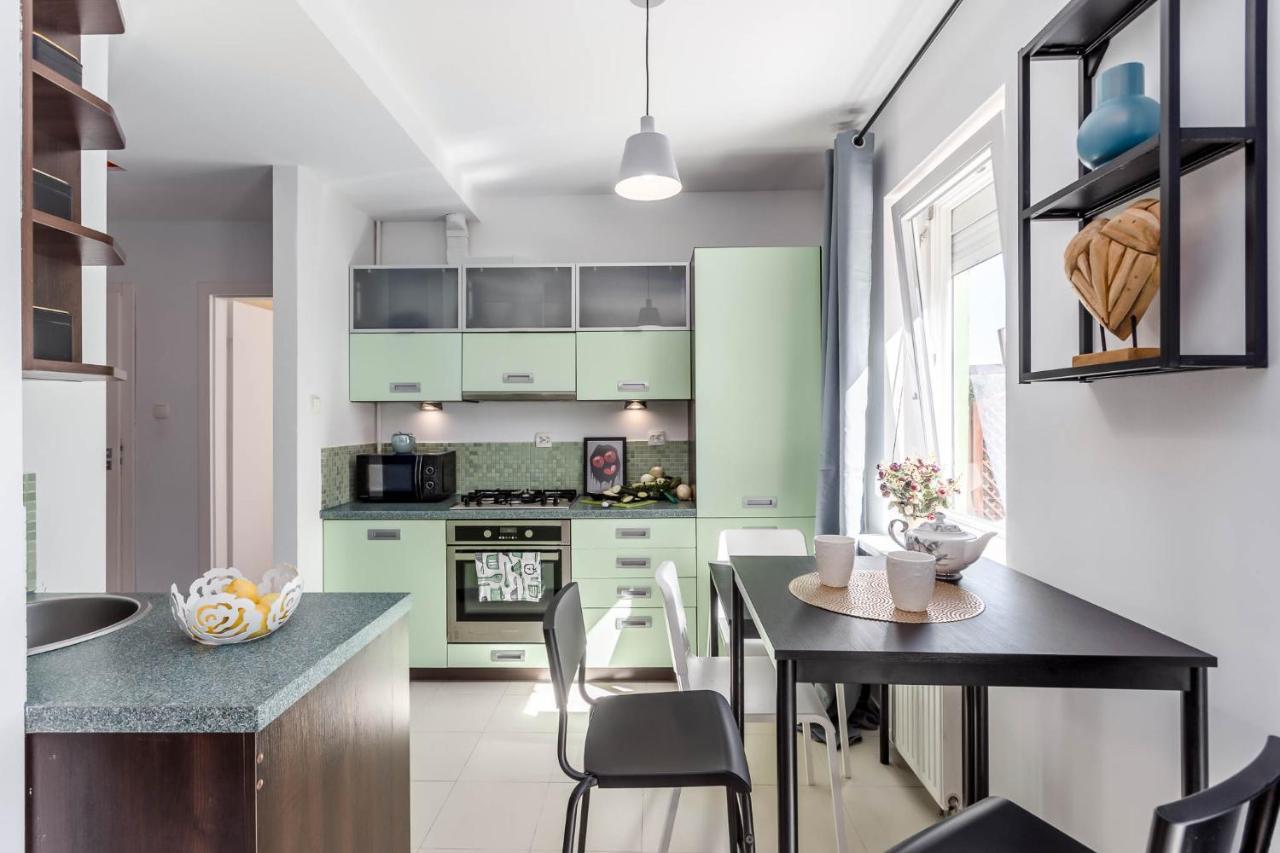 Chill Apartments Kabaty Family Варшава Екстериор снимка