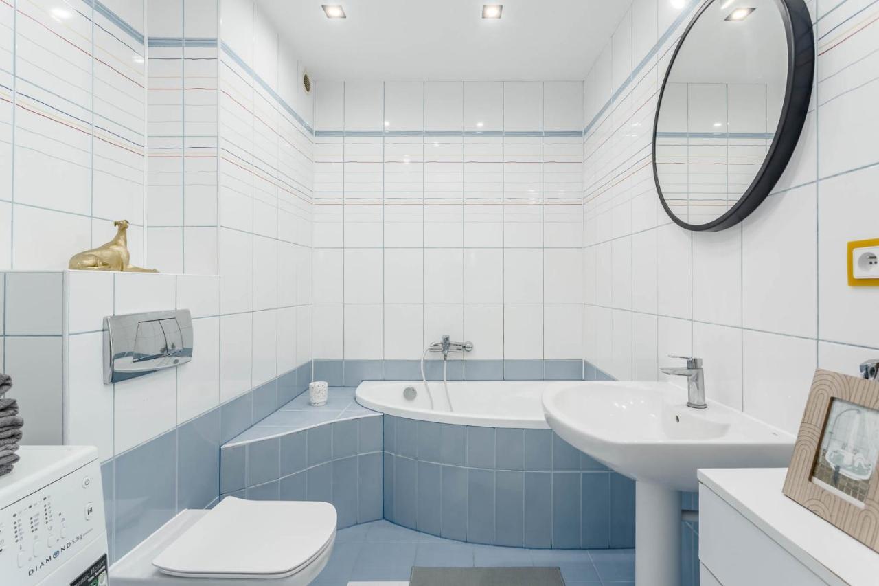 Chill Apartments Kabaty Family Варшава Екстериор снимка