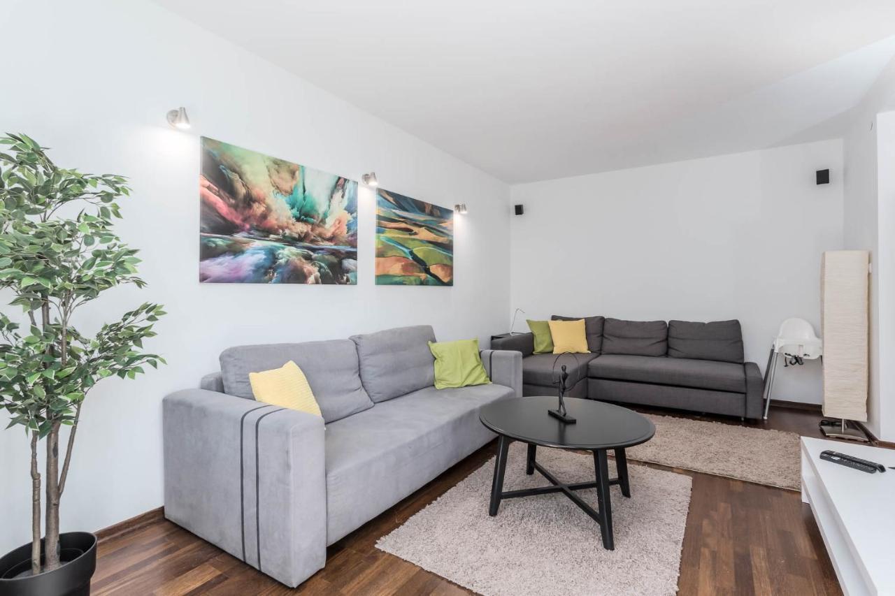 Chill Apartments Kabaty Family Варшава Екстериор снимка