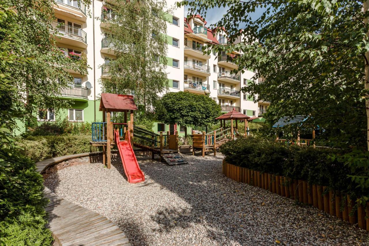 Chill Apartments Kabaty Family Варшава Екстериор снимка