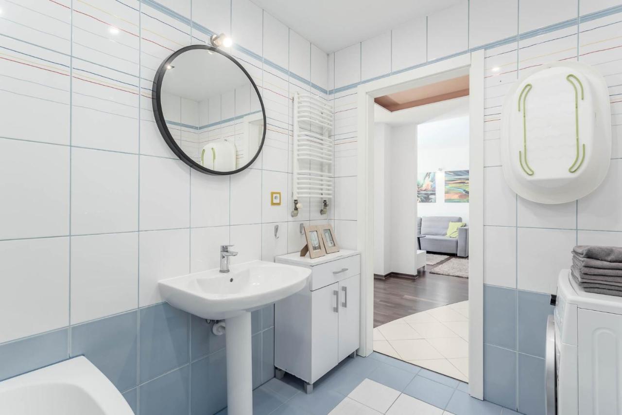 Chill Apartments Kabaty Family Варшава Екстериор снимка
