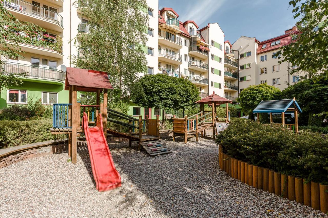 Chill Apartments Kabaty Family Варшава Екстериор снимка